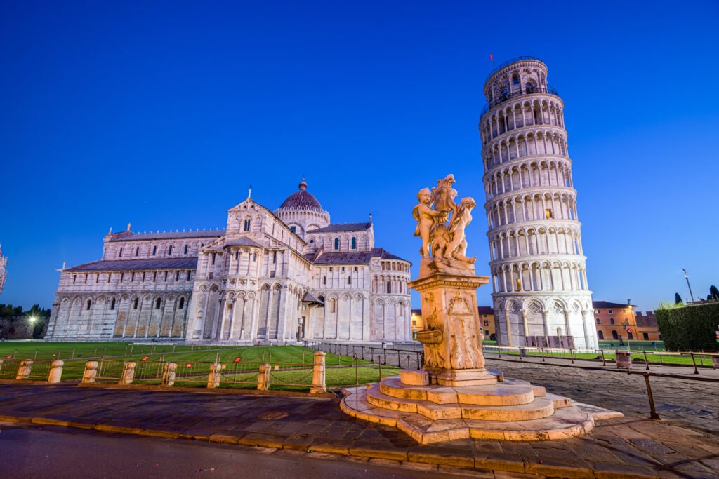 leaning tower of pisa in italy in the square of mi 2023 11 27 05 28 49 utc