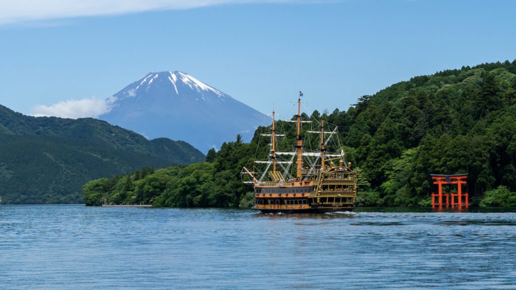 Hakone Shrine with View of Mount Fuji at Lake Ashi in Hakone, Japan - Best Places to Visit in Japan