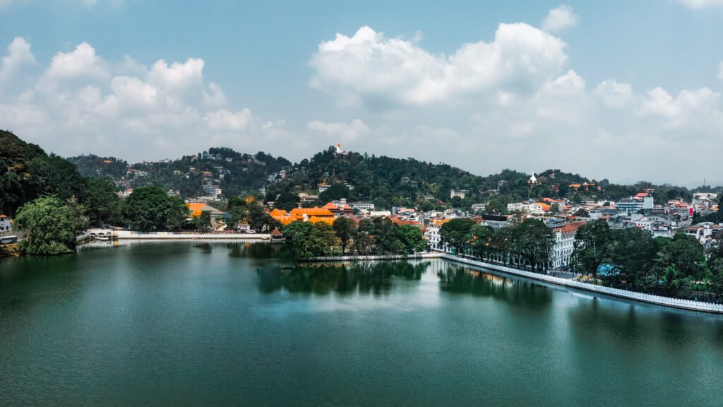 Kandy Lake in Kandy, Sri Lanka - Best Places to Visit in Sri Lanka